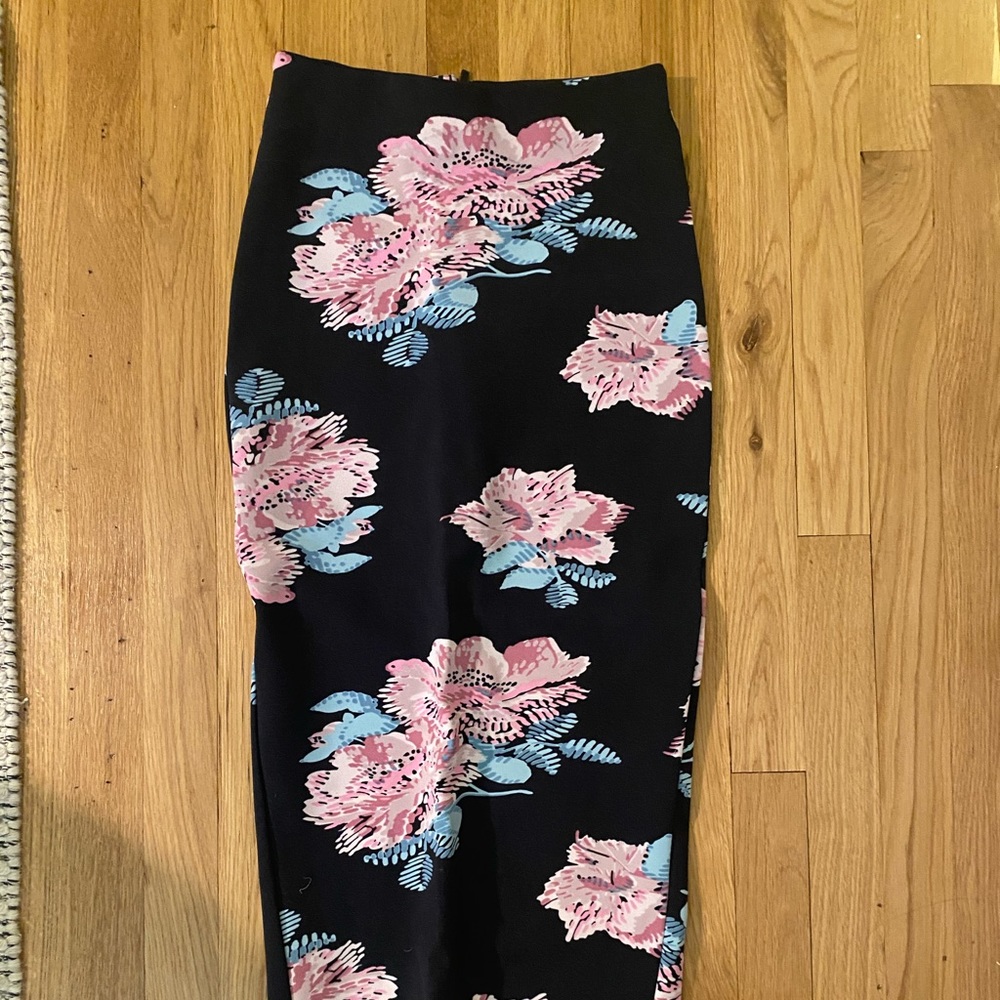 ELIZABETH & JAMES Darci Midi Pencil Skirt